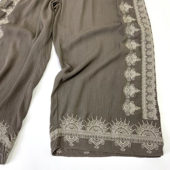 Sundance Medallion Embroidered Wide Leg Cropped Pants L Boho Festive - Picture 7 of 13